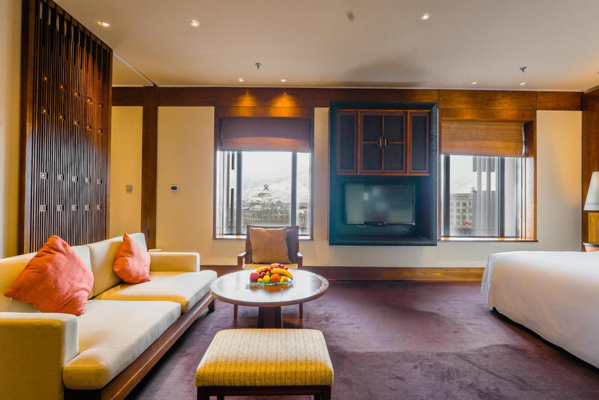 The St. Regis Lhasa Resort Exterior photo